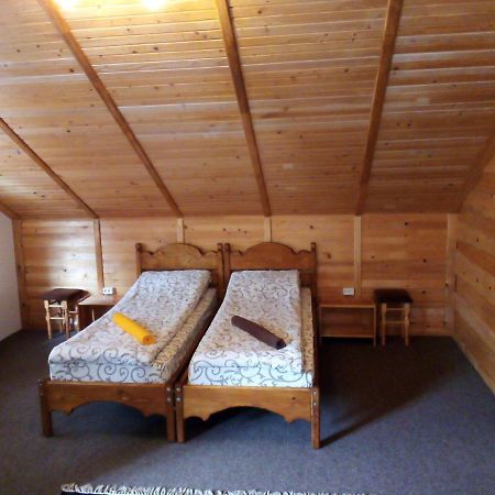 Guest House Mansarda Jaremtsche Exterior foto