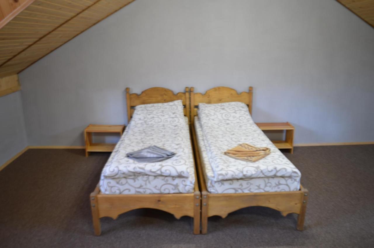 Guest House Mansarda Jaremtsche Exterior foto
